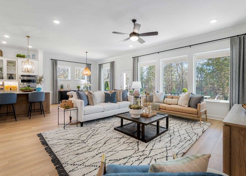 The Trailwind - Living Room