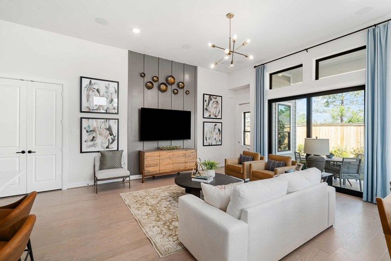 The Azalea - Family Room