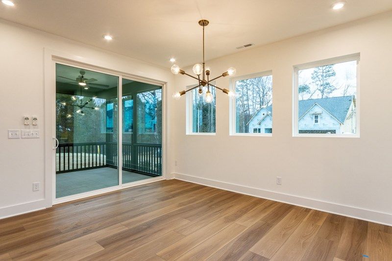 The Mosley - Dining Room
