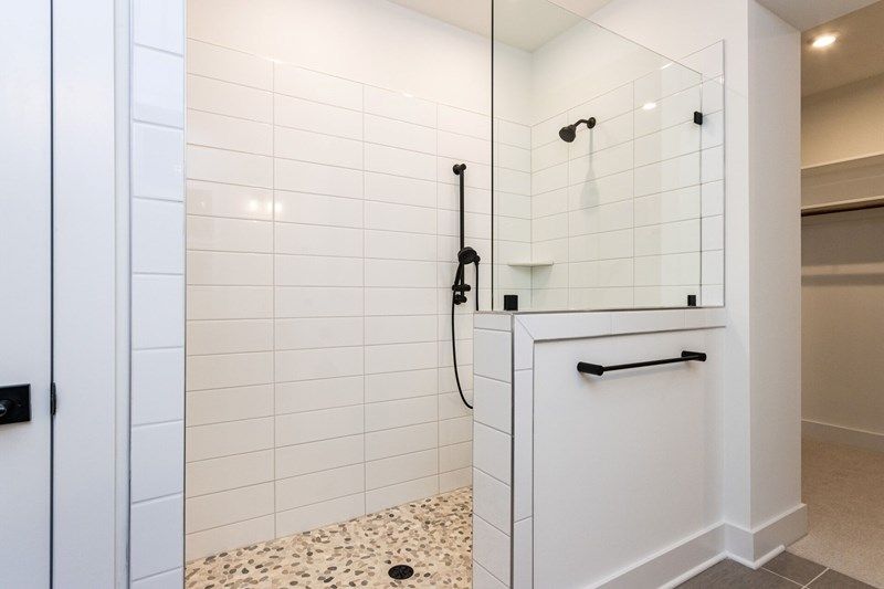 The Mosley - Owner's Bath