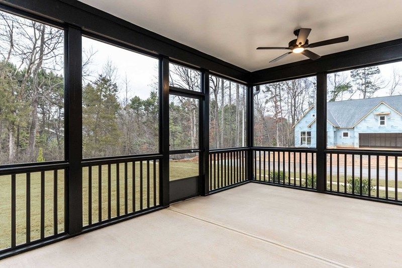 The Mosley - Porch
