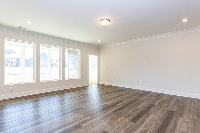 The Arrowspring - Family Room