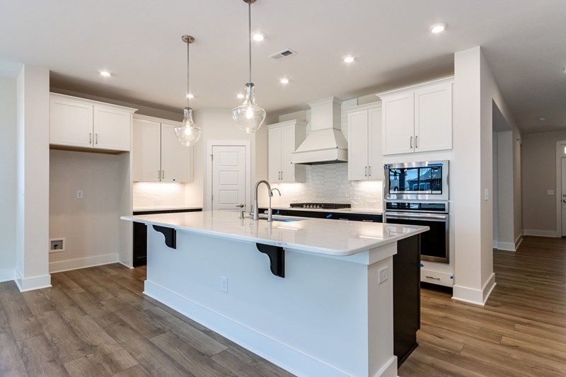 The Darien - Kitchen