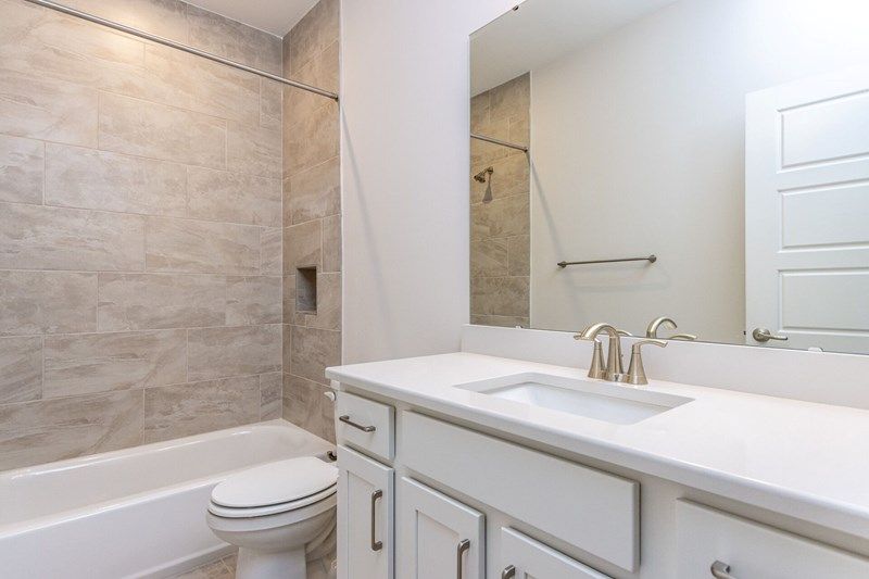 The Darien - Bathroom