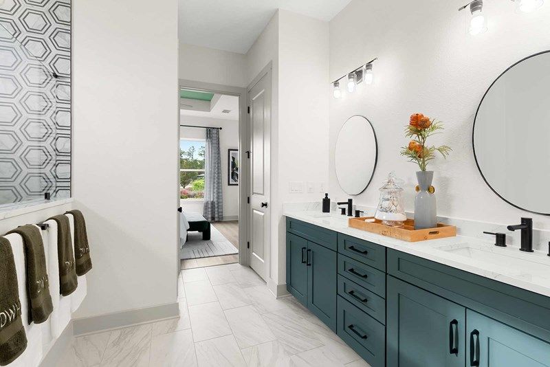 The Kaylee - Owner's Bath