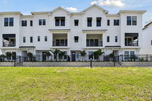 Rainwater - Emerald Landing at Waterside at Lakewood Ranch – City Homes: Sarasota, Florida - David Weekley Homes