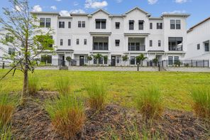 7232 Sutton Lane (Coastline)