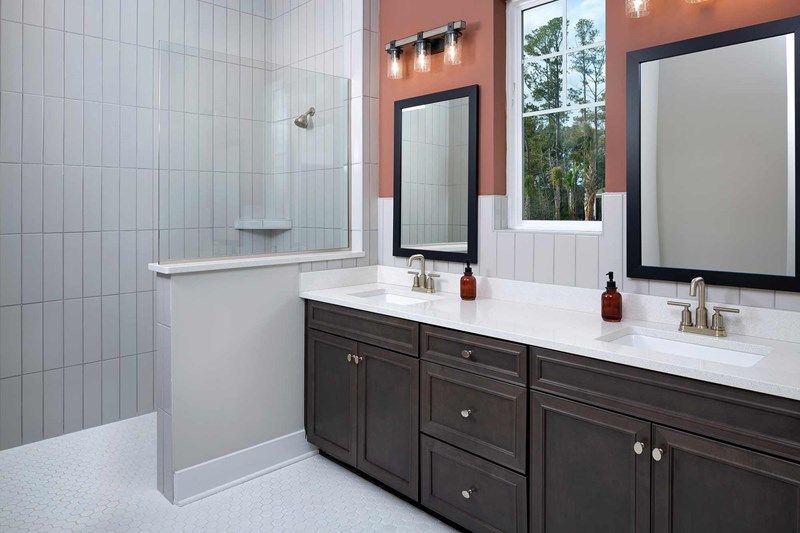 The Brickhaven - Owner's Bath