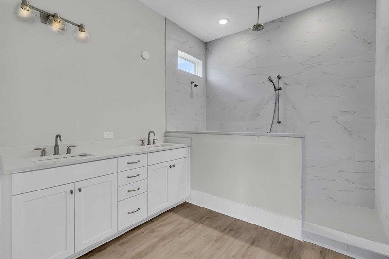 The Haddrell - Owner's Bath