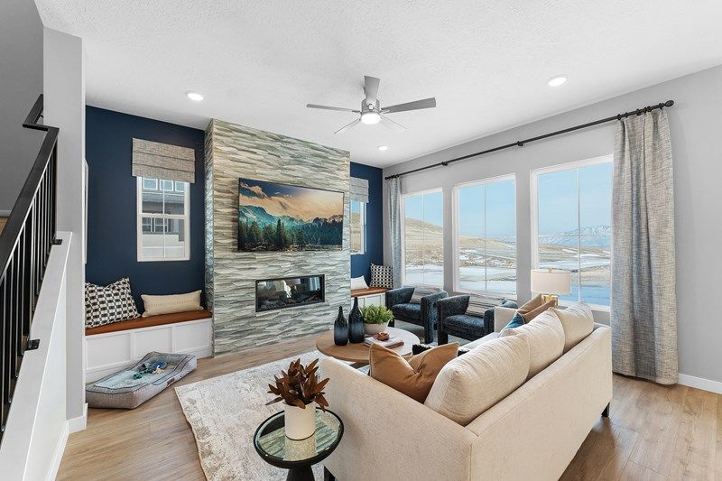 The Egret - Living Room