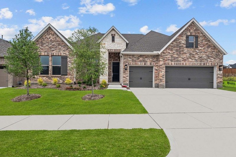 2238 Village Trail. Lakewood Village, TX 75068