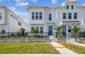 4717 W McCoy St Unit 09 (Porter House)