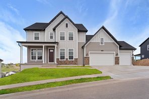 1431 E Beechwood Drive (Hawthorne)