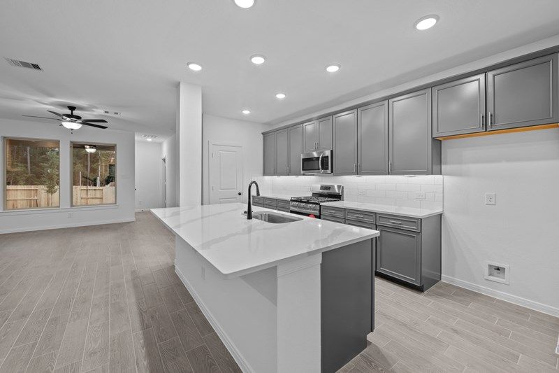 The Holly - Kitchen