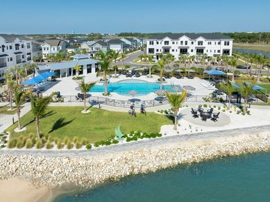 Emerald Landing at Waterside at Lakewood Ranch - Amenities