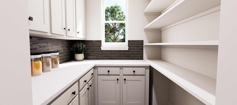 The Clover - Kitchen Pantry