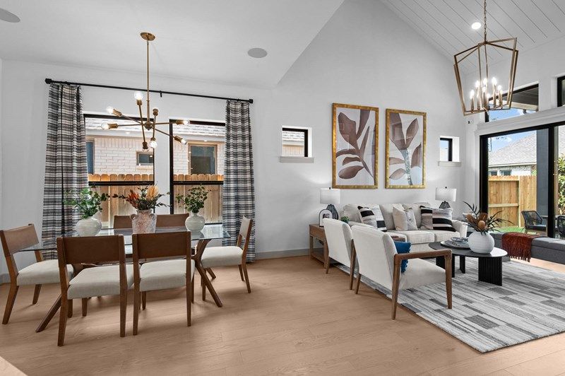 The Galveston - Dining Room