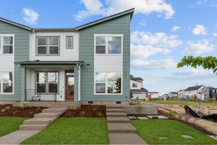 Heathley - Reed's Crossing - The Bridges Series: Hillsboro, Oregon - David Weekley Homes