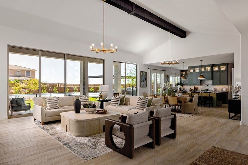 The Stargazer - Family Room