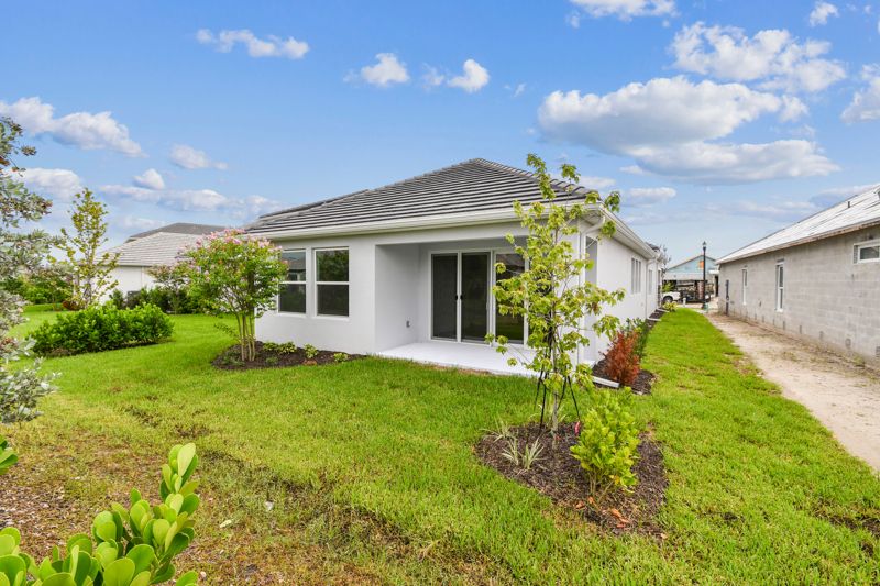 633 Allora Ave. (Queensgate)