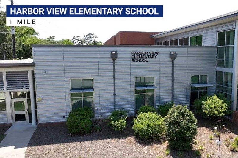 Crosscreek Walk Area Amenities