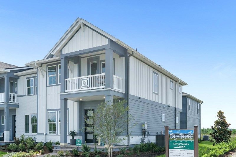 casa en Seven Pines 24' Rear Entry Townhomes por David Weekley Homes