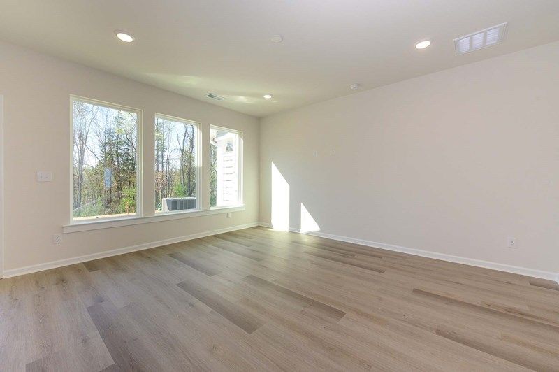 The Thornhurst II - Living Room