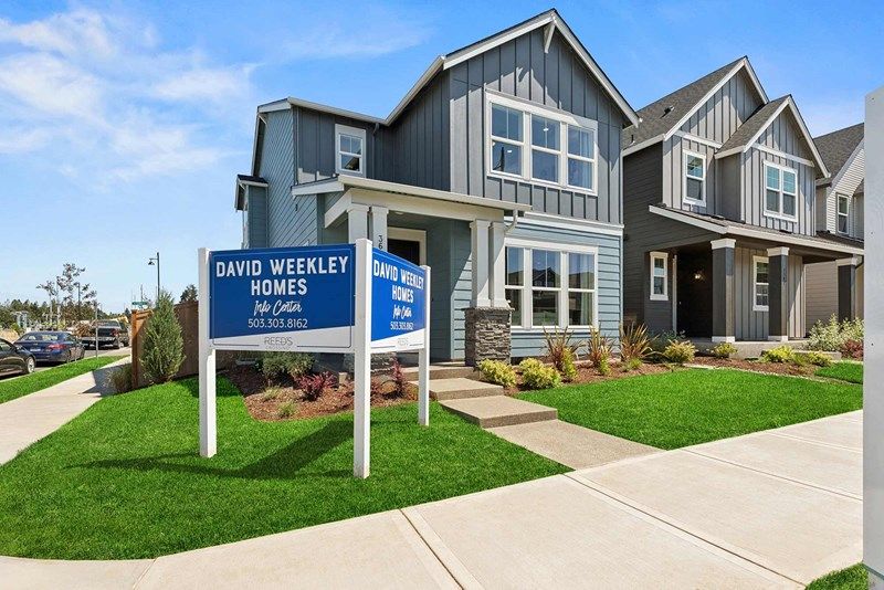 The Sidney II - Front Exterior