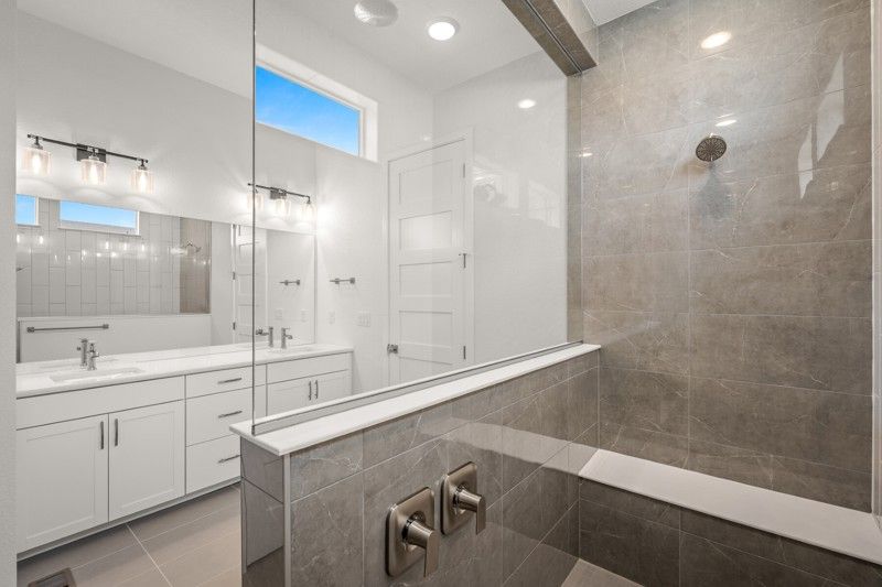 Owner's Bath