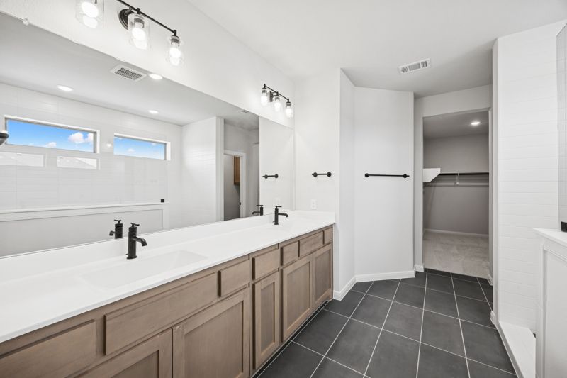 Owner's Bath