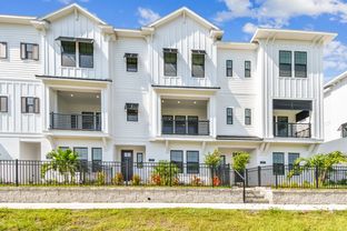 Rainwater - Emerald Landing at Waterside at Lakewood Ranch – City Homes: Sarasota, Florida - David Weekley Homes