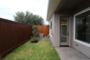 Bermuda - Retreat at Oak Park: Houston, Texas - David Weekley Homes
