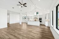 Jordan Ranch 70' Homesites por David Weekley Homes en Houston Texas