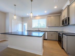 Central Living at Craig - Charlotte, NC