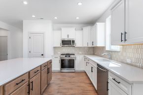 Marilyn Woods - The Classic Collection - Noblesville, IN