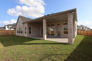 Layton - Jordan Ranch 70' Homesites: Fulshear, Texas - David Weekley Homes