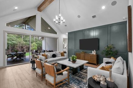 The Lotus - Family Room