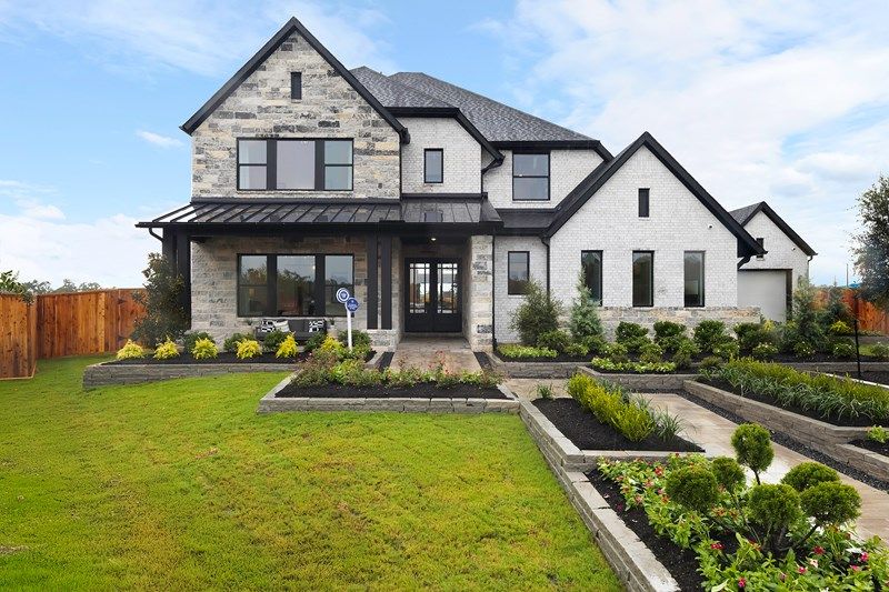 The Mozart - Exterior Front