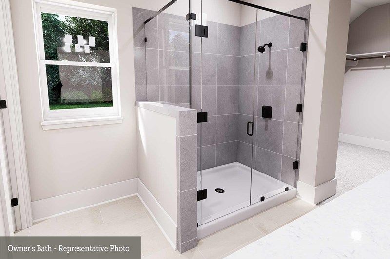 The Flora - Owner's Bath