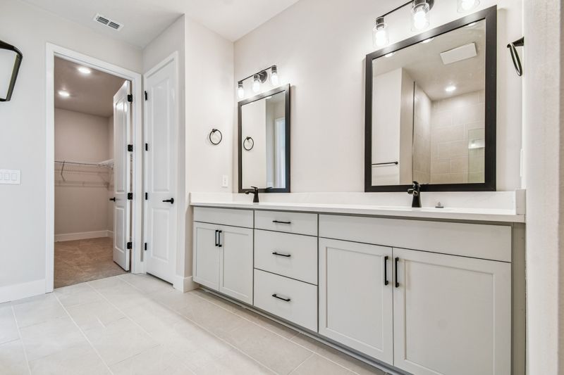 Owner's Bath