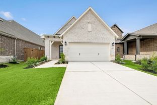 Hereford - The Highlands 40': Porter, Texas - David Weekley Homes