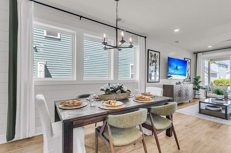 The Meadowview - Dining