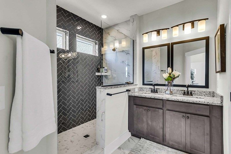 The Meadowview - Owner's Bath