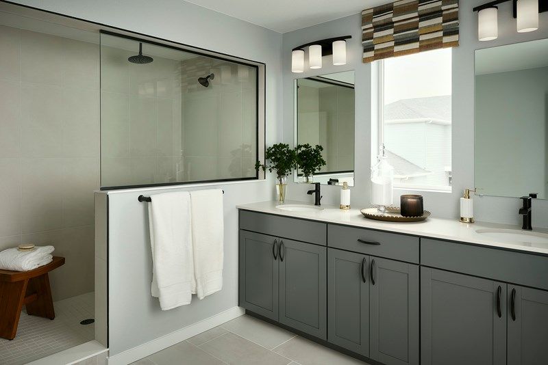 The Calista - Owner's Bath