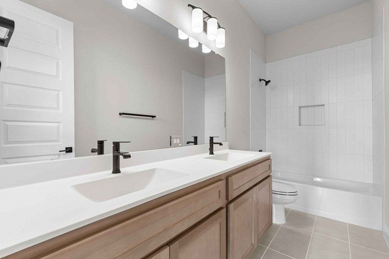 The Adia - Bath