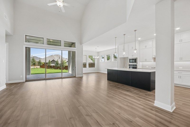 The Hillmont - Family Room