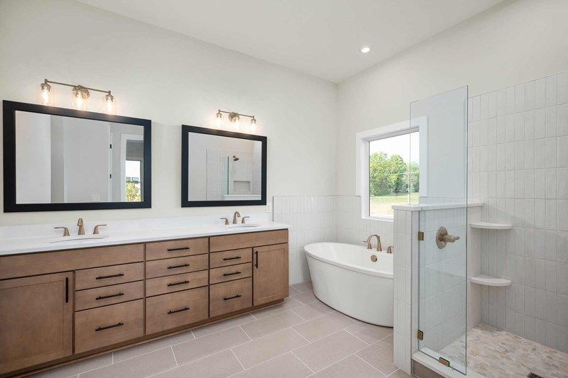 The Fairbanks - Owner's Bath