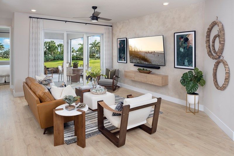 The Fieldview - Family Room