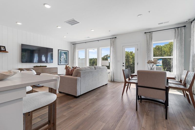 Grandview Terrace - Family Room