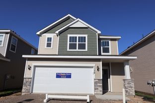 Cagney - Amber Fields - Carriage Homes at Ashford: Rosemount, Minnesota - David Weekley Homes